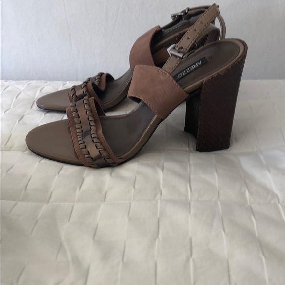 Shoes - Picture 2 of 4